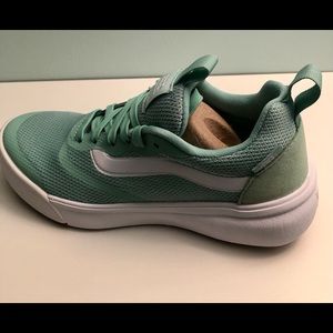 Women’s Vans Ultrarange Rapidweld 6.0